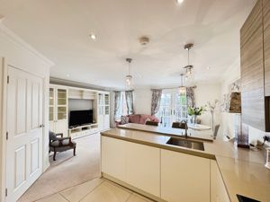 Photo 16- click for photo gallery